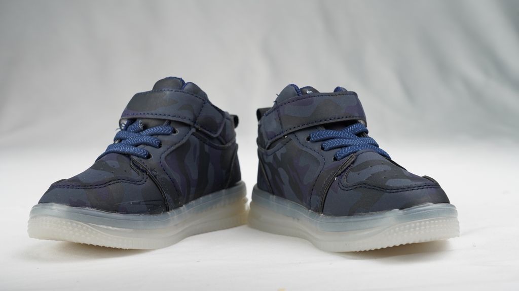 Star Patch Velcro Closure LED Shoes